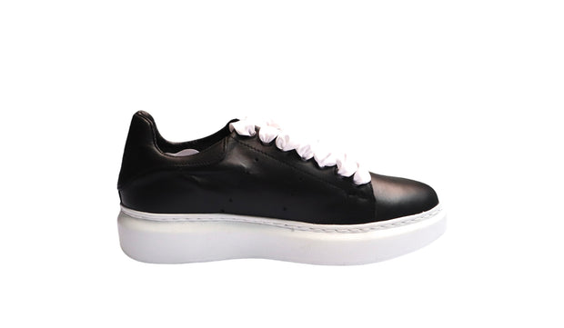Black shoe white sole