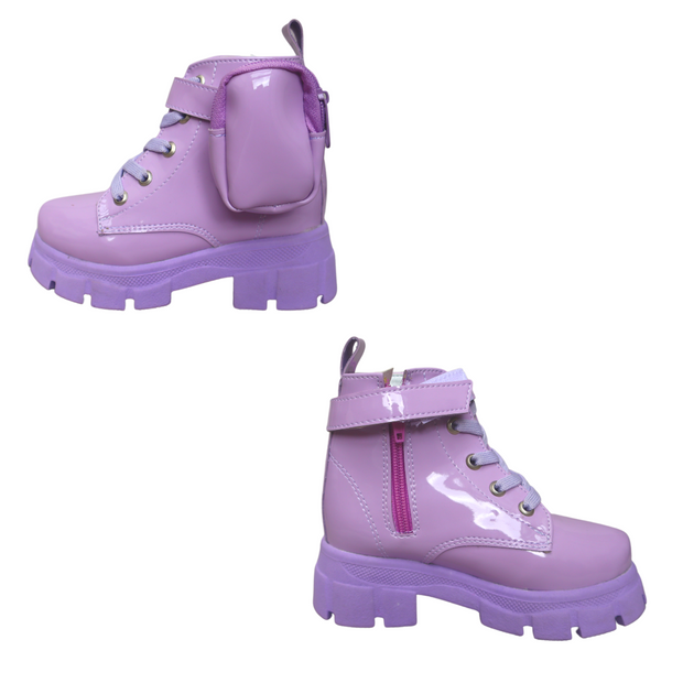 Mini boots in shiny purple