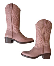 Vaquero in pink leather