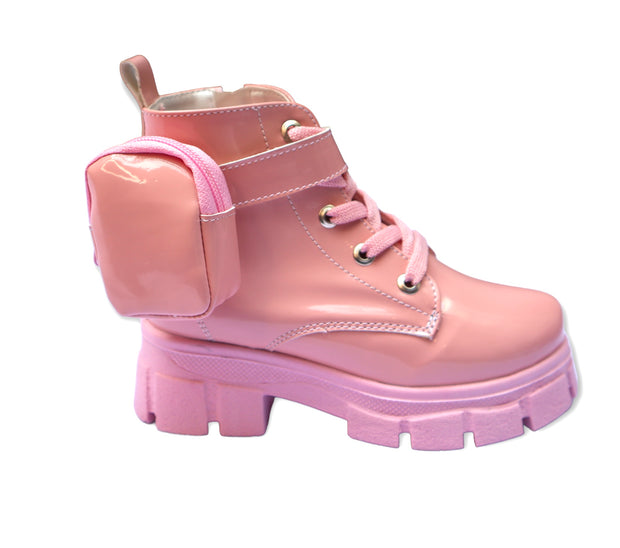 Pink charol booties